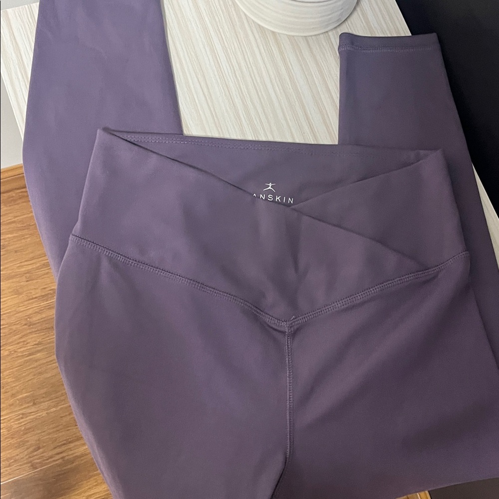 Danskin Lavender-Purple Performance Leggings!! EUC 💜